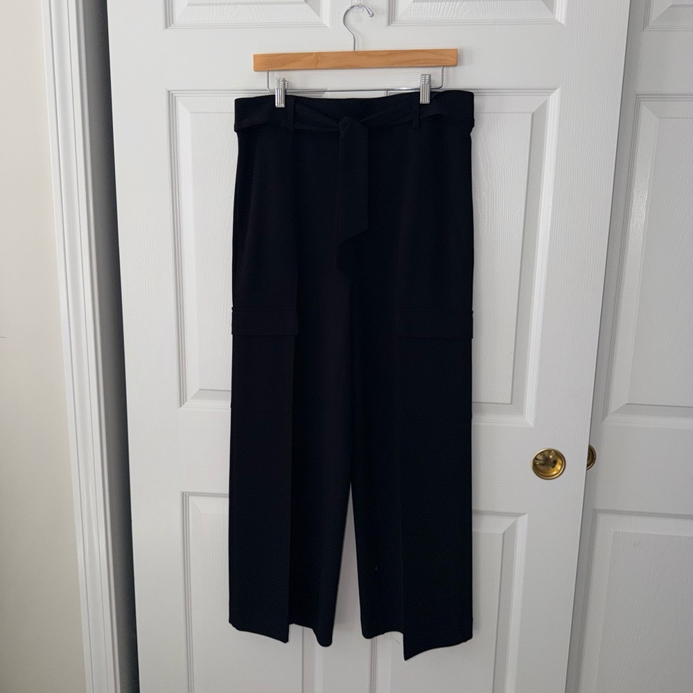 Elegant Black Wide-Leg Pants